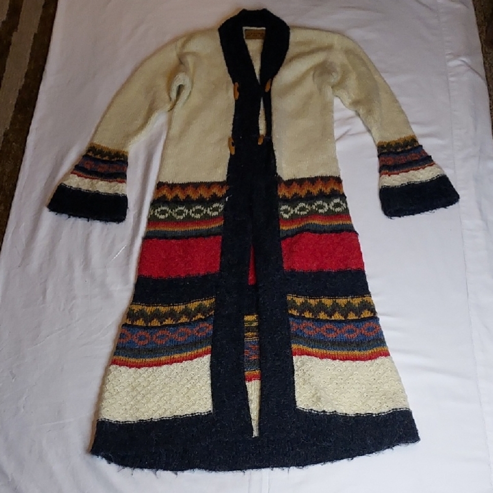 PERIKA Peruvian Trading Co. Long Sweater